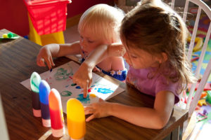 kids painting