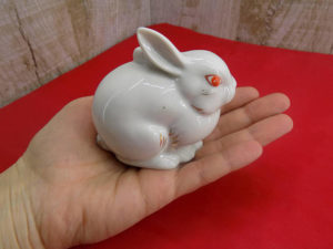 A rabbit figurine makes a good present.