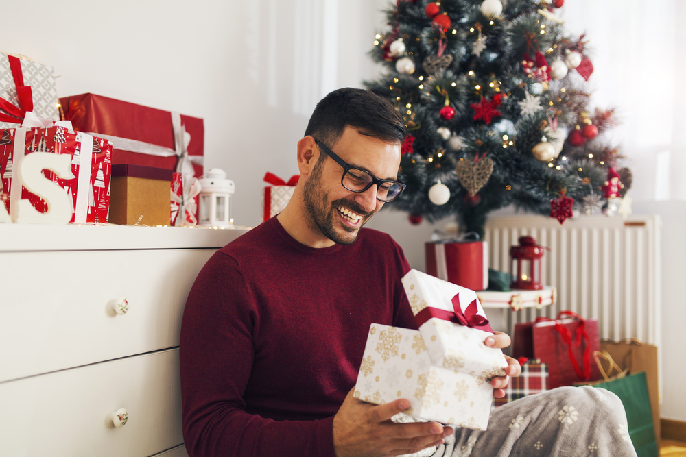 An online Christmas wish list maker can streamline your holiday shopping.