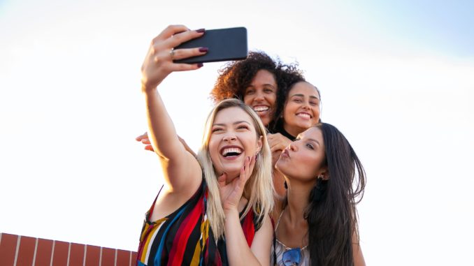 Galentines Day - Group of women taking a selfie