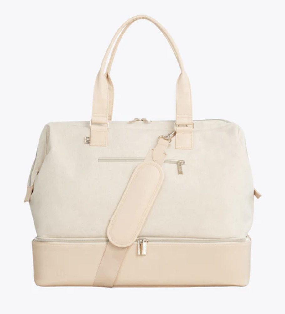 The Béis Weekender Bag makes a great gift for the travel lover